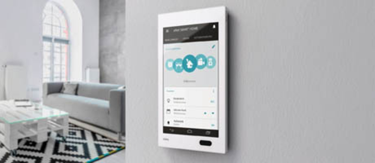 Bedienzentrale Gira G1 bei Elektro-Brüderle GmbH in Bodenheim